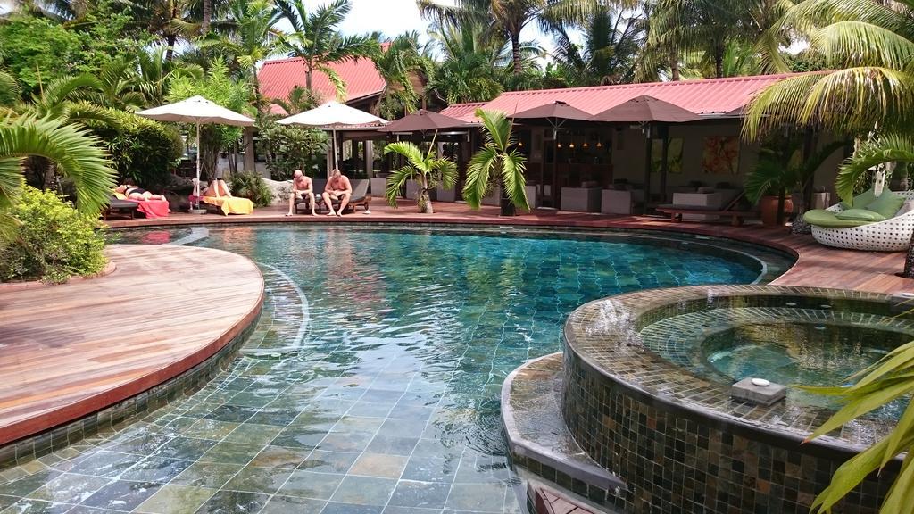 Ocean Villas Hotel Grand Baie Exterior photo
