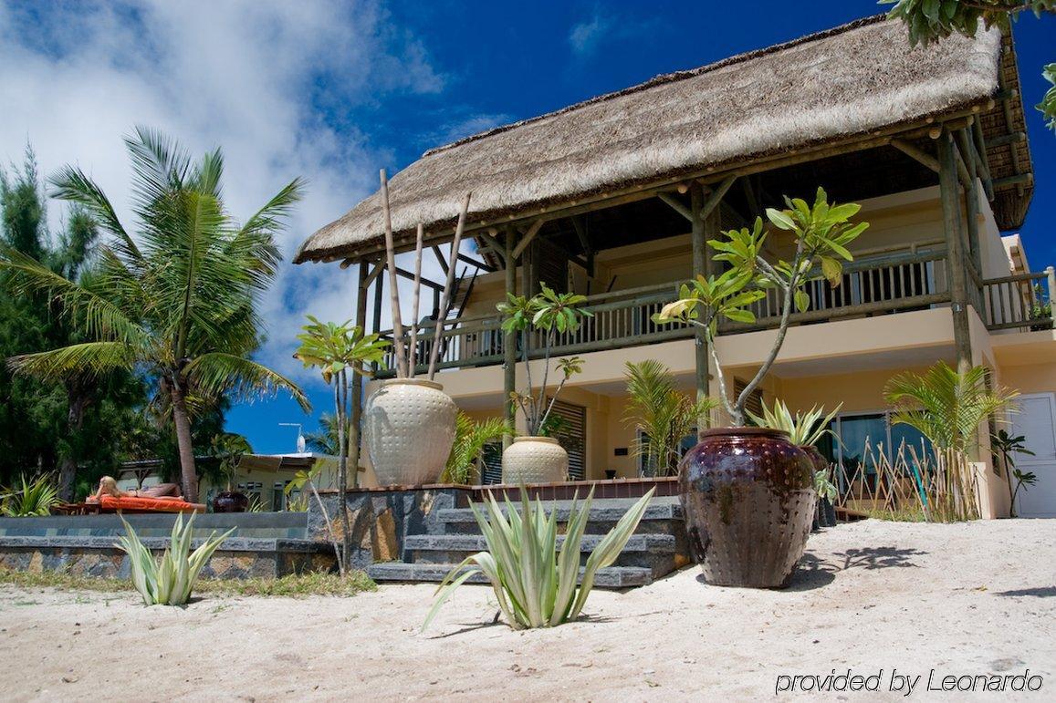 Ocean Villas Hotel Grand Baie Exterior photo
