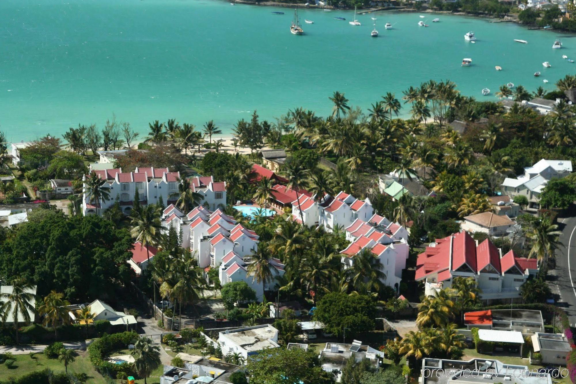 Ocean Villas Hotel Grand Baie Exterior photo