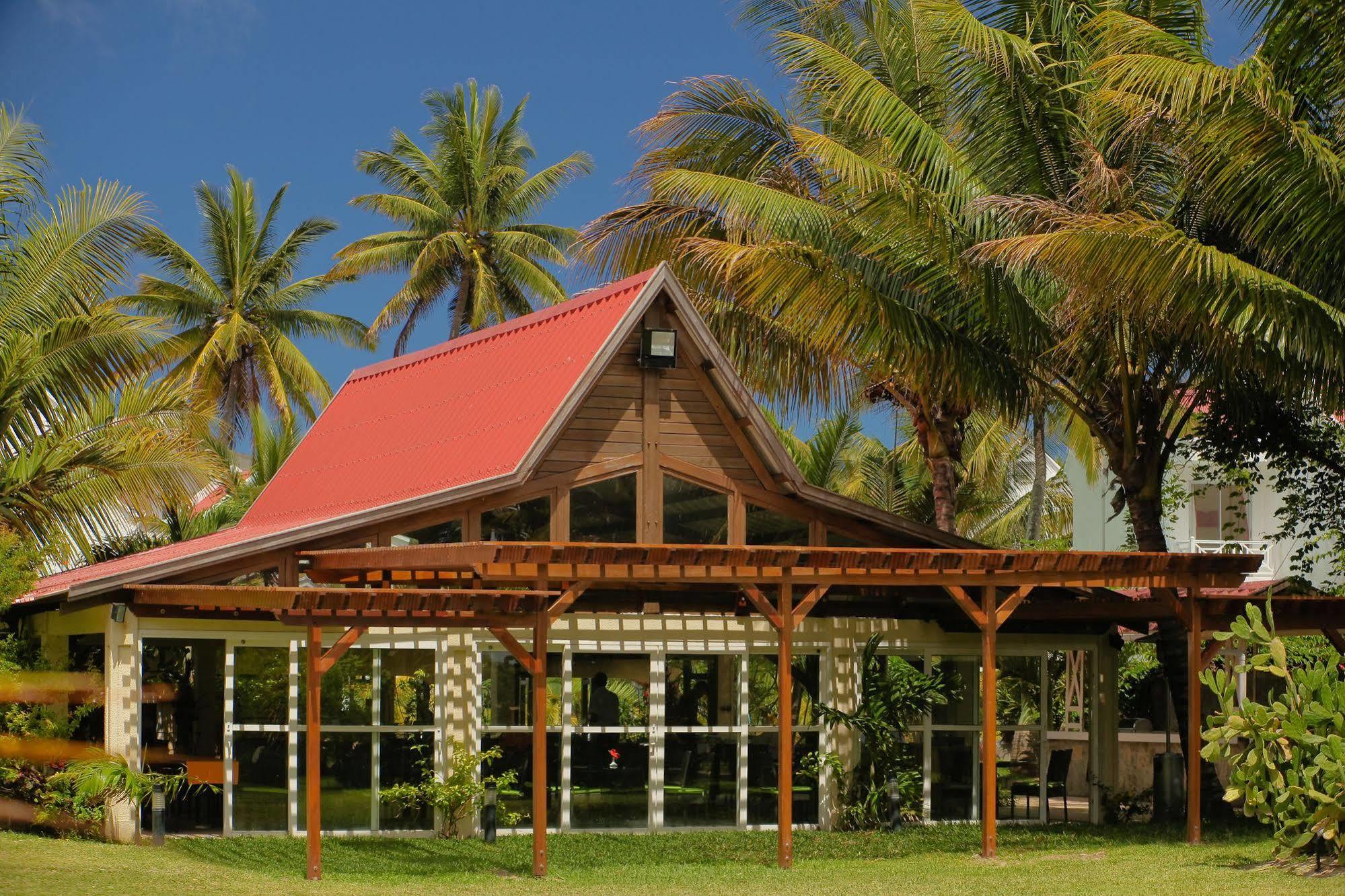 Ocean Villas Hotel Grand Baie Exterior photo